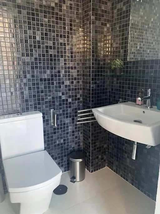 Spacious Loft / Literally At The Foot Of Alhambra Apartment Granada